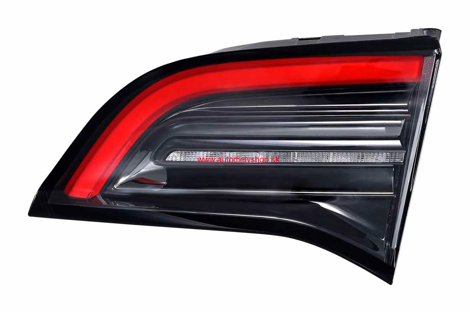 Tesla Model 3 - Tesla Model 3 - zadné svetlo Pravé / vnútorné / od roku 2021