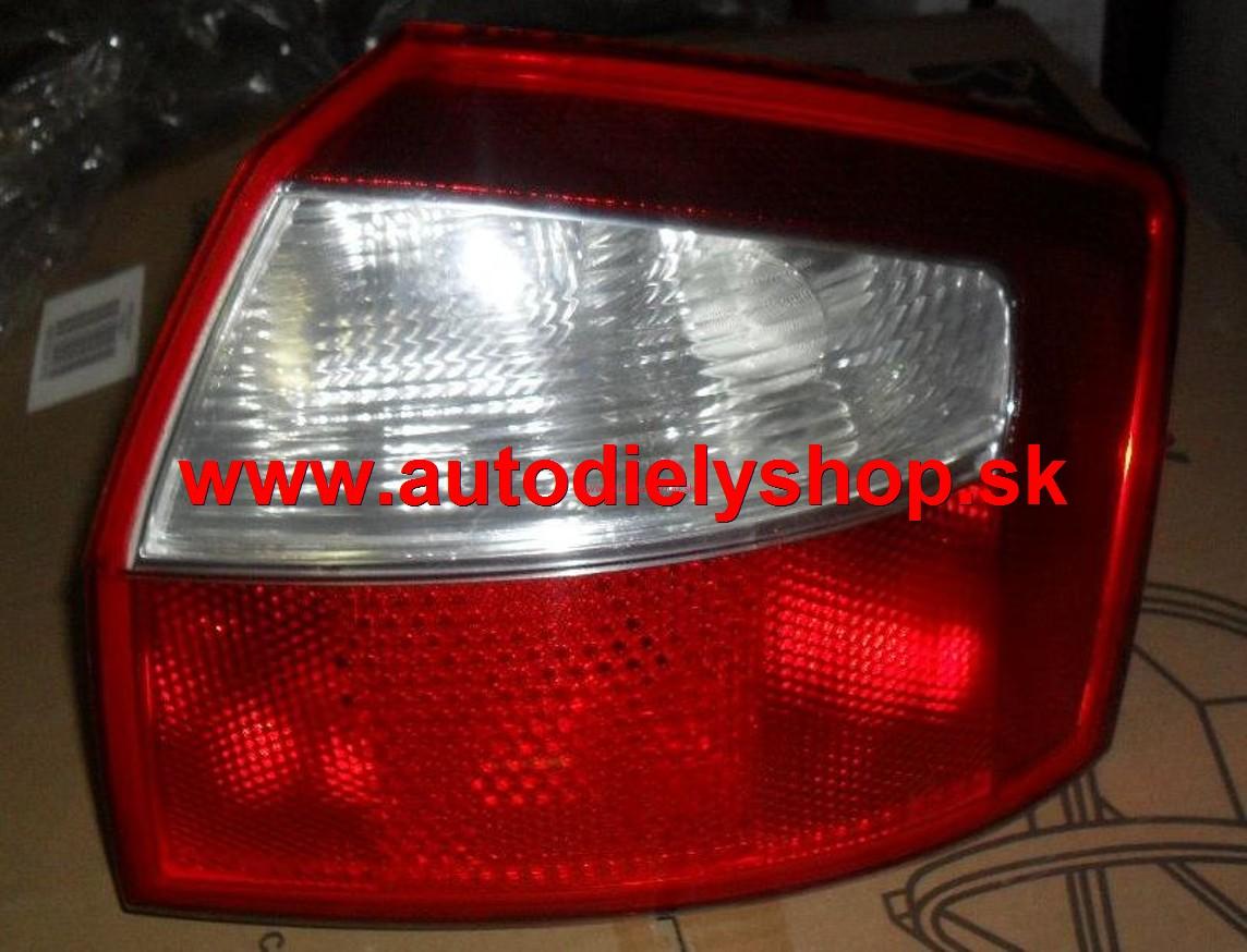 Audi A4 10/00-9/04 zadné svetlo pravé 