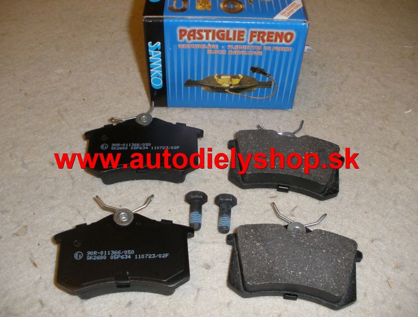  Audi A6 97-6/01 zadné brzdové platničky