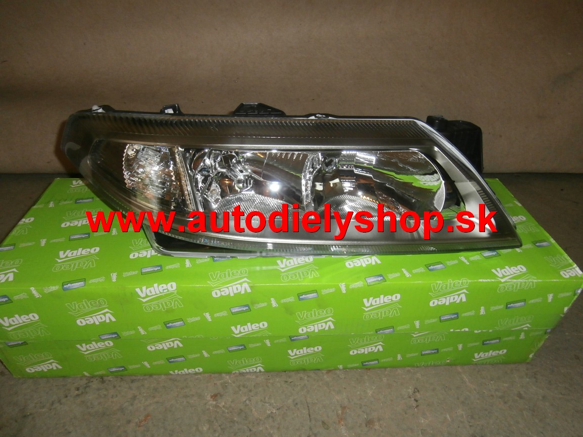  Renault Laguna 2/01-05 svetlo xenon D2R+H1 Pravé 