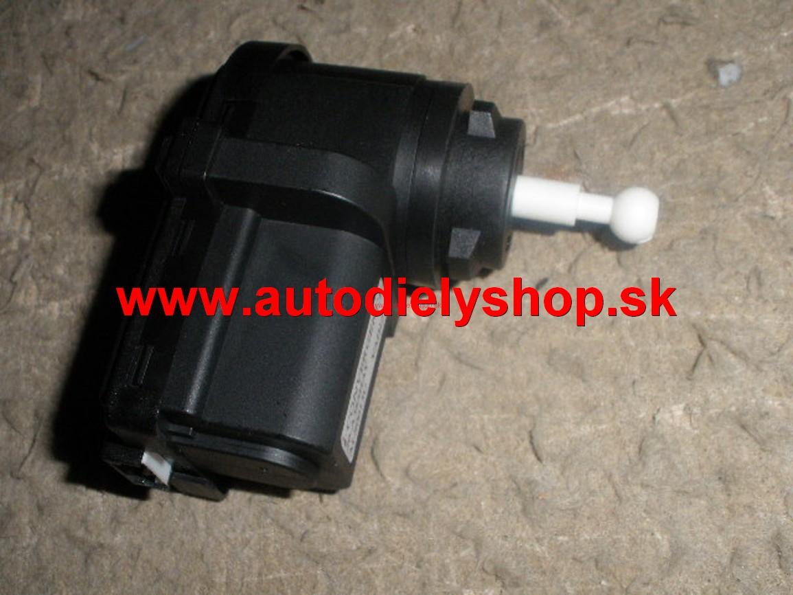 Seat Ibiza,Cordoba 9/99-5/02 motorček svetla ľavý 