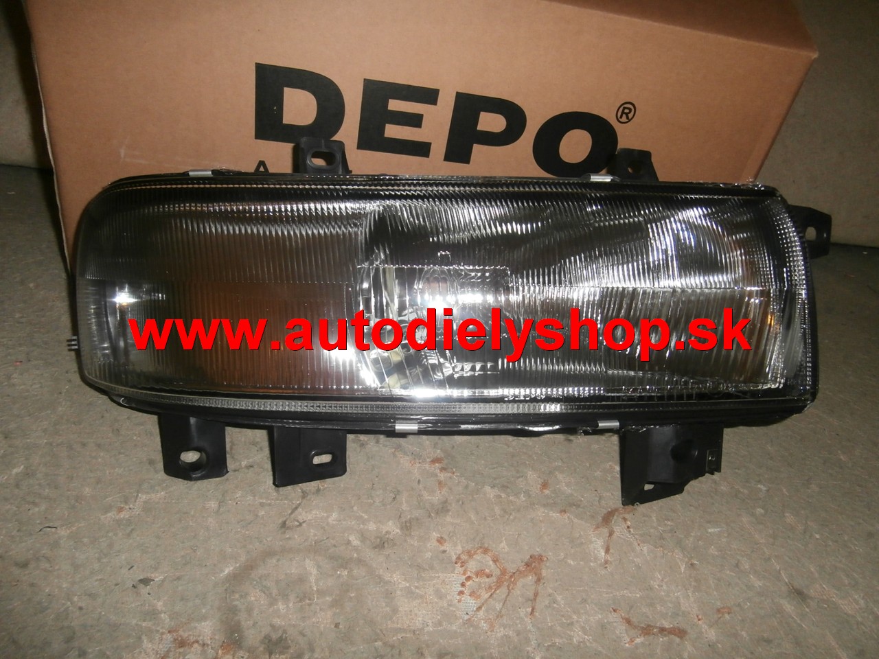 Renault Master 7/98-10/03 svetlo H4 Pravé / DEPO /