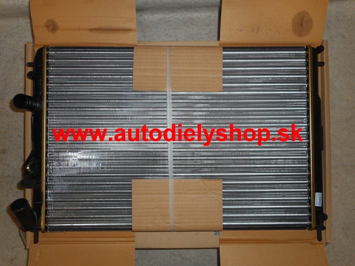  Renault Megane 3/99-11/02 chladič vody 1,4i-1,8i s AC 