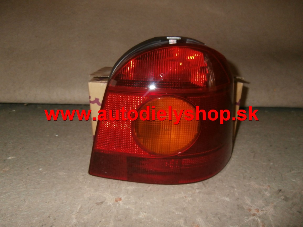 Renault Twingo 9/92-9/98 zadné svetlo Pravé 