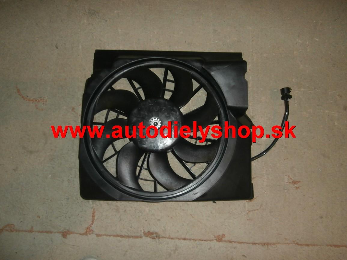  BMW 3 E36 10/90-3/98 ventilátor chladiča klimatizácie KOMPLET 