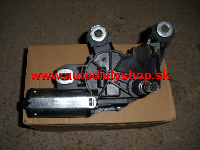  Audi A4 3/99-9/00 motorček zadných stieračov 