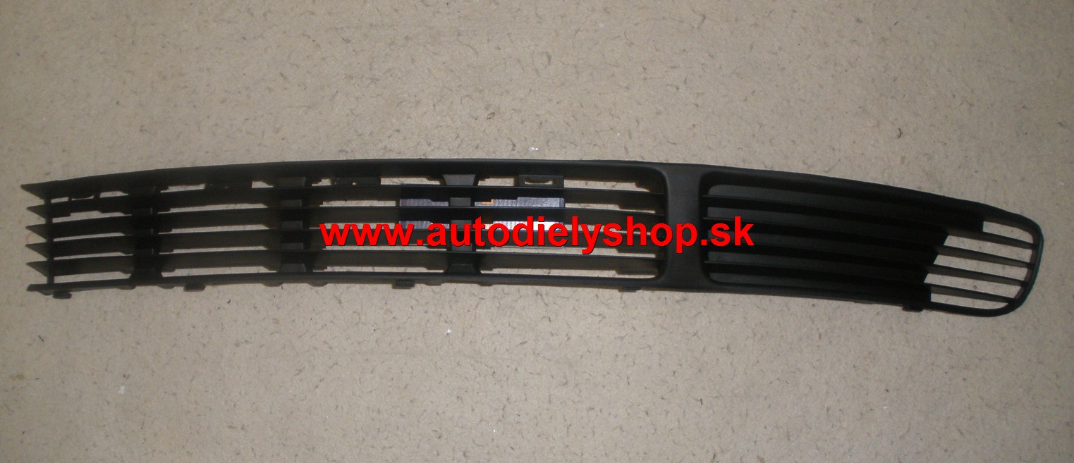 VW PASSAT B5 10/96-10/00- mriežka v nárazníku ľavá