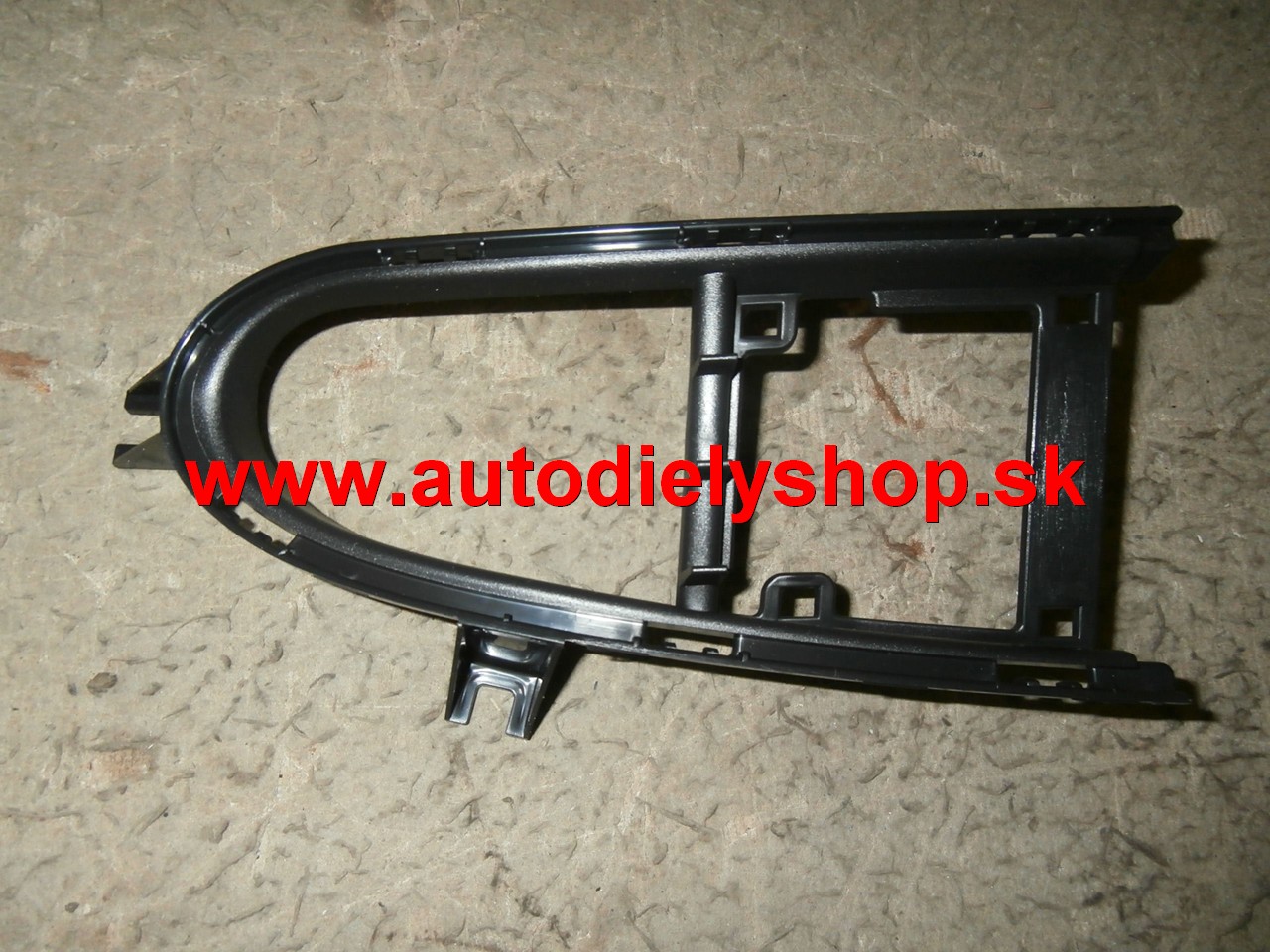 VW SHARAN 6/95-4/00- Predný kryt nárazníka Pravý /s hmlovkami/