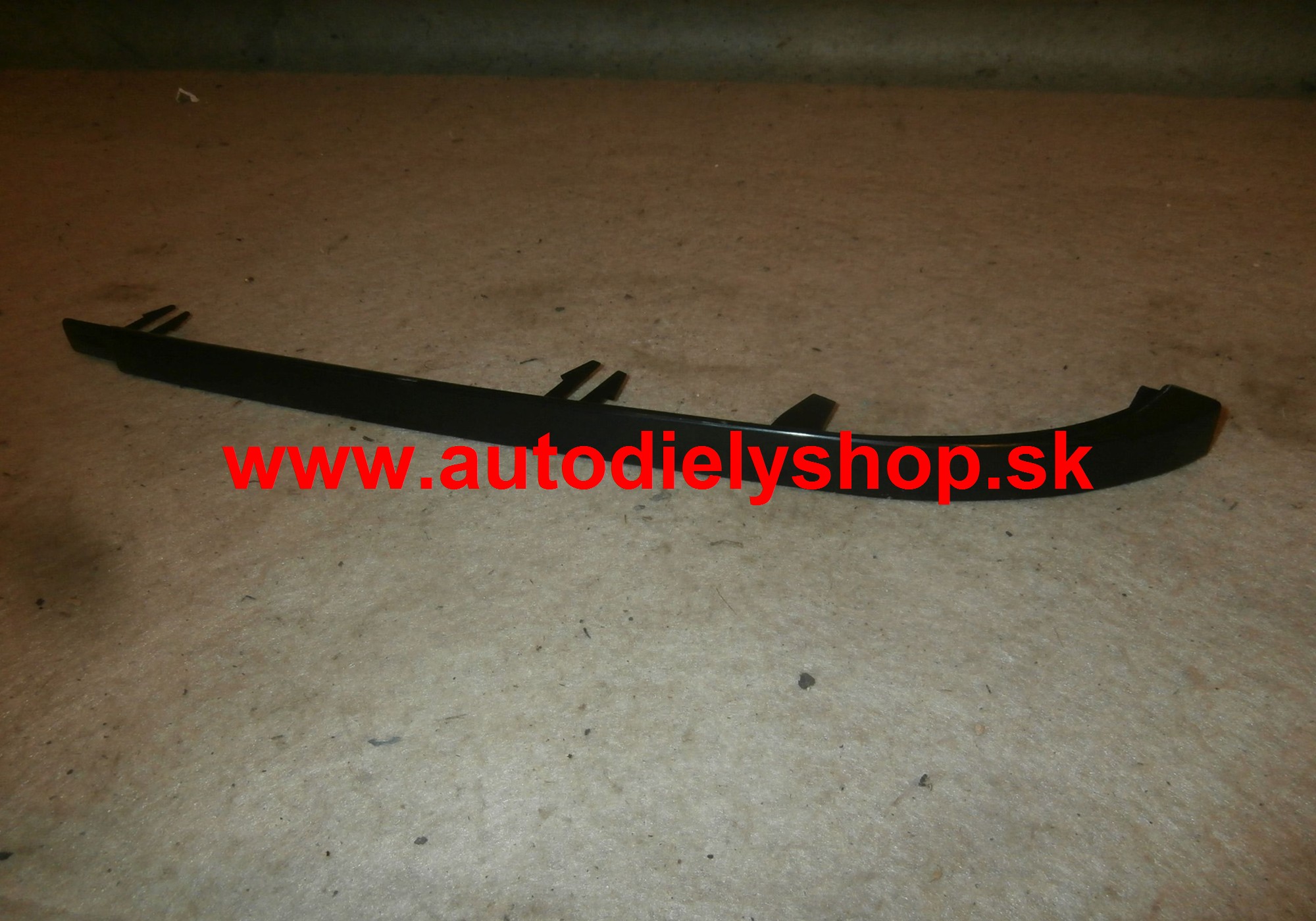 Peugeot 306 3/93-4/97 lišta pod svetlo Lavá