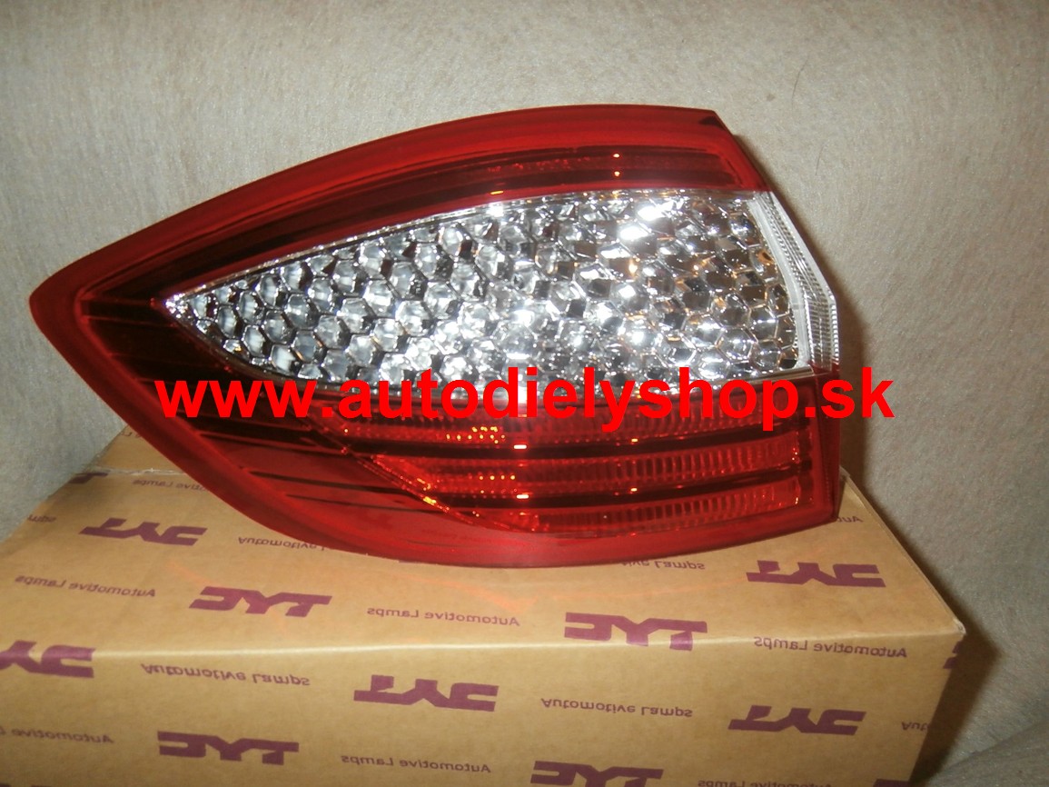  Ford MONDEO 8/2007 zadné svetlo vonkajšie ľavé, Kombi