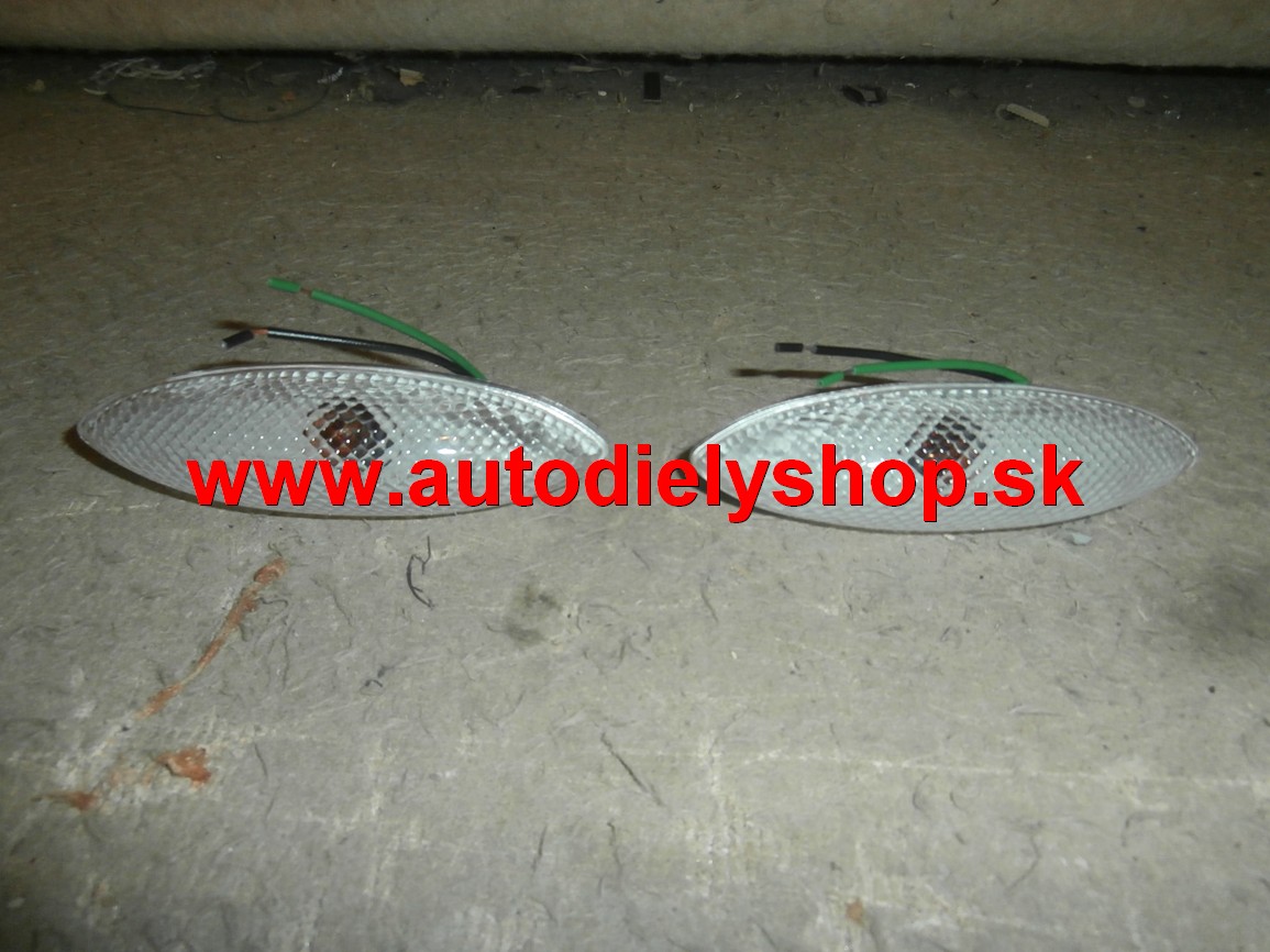Toyota YARIS 4/99-1/06 bočné smerovky sada
