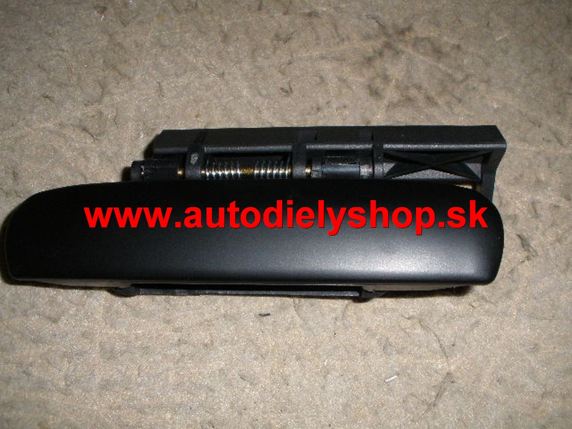 Citroen XSARA 9/97-05 klučka pravá predná.