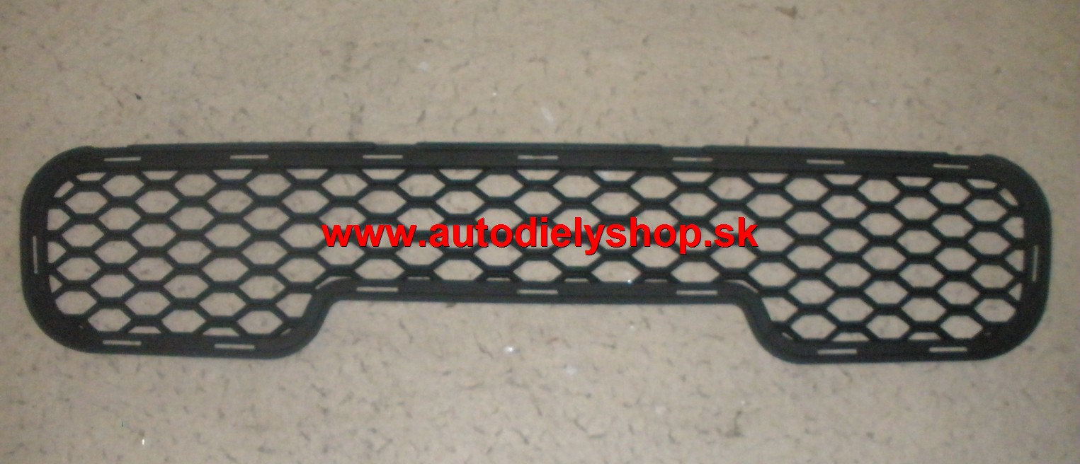 Hyundai SANTA FE 2/01-05 mriežka do nárazníku	