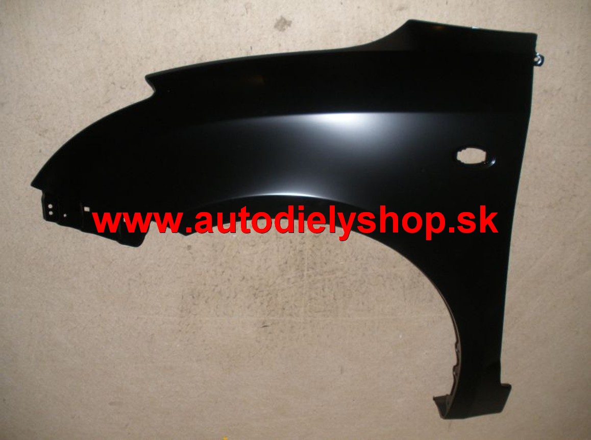 Suzuki SWIFT 05 -predný blatník ľavý 