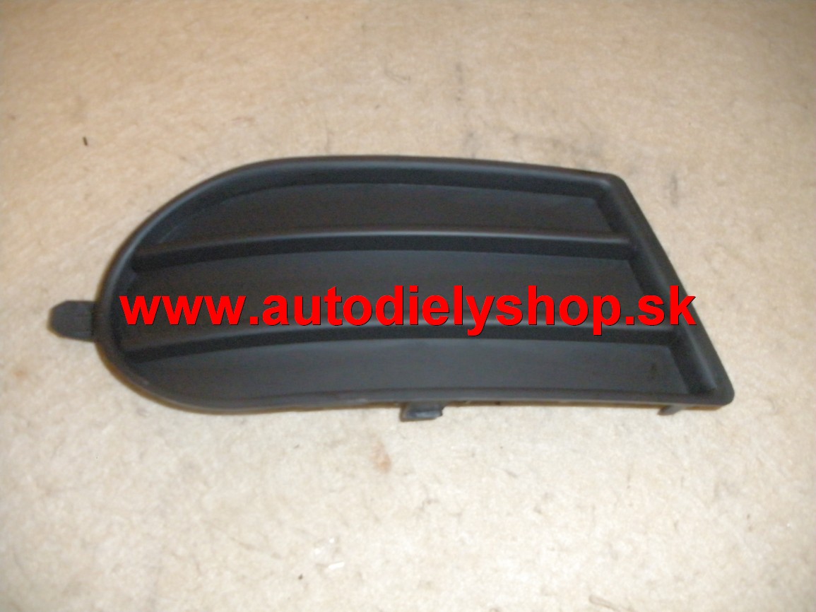 Suzuki SWIFT 05- mriežka predného nárazníka ľavá