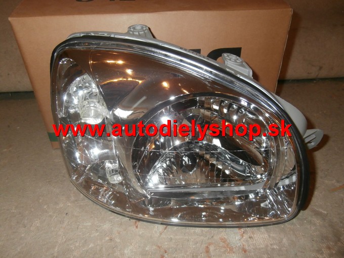  Hyundai SANTA FE 2/01-05 Predné svetlo H4 pravé el.