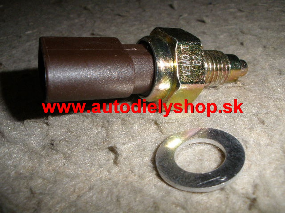 VW GOLF V 8/03- spínač spiatočky.