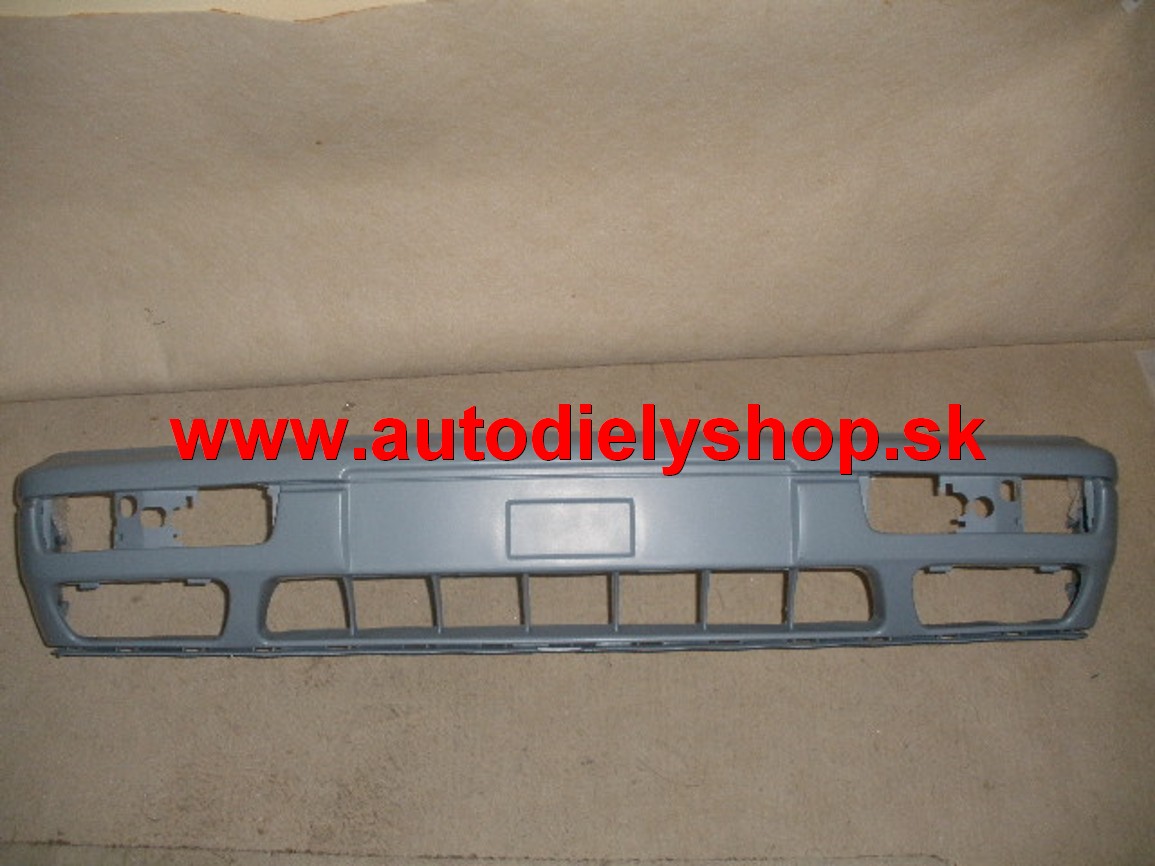VW Golf III 9/91-99 predný nárazník s podkladom.