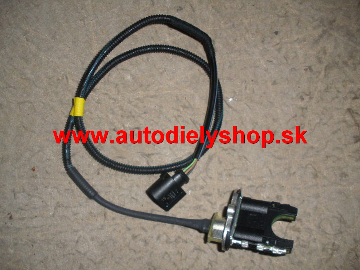 Škoda Fabia 9/99-7/04 snímač natočenia uhlu riadenia.
