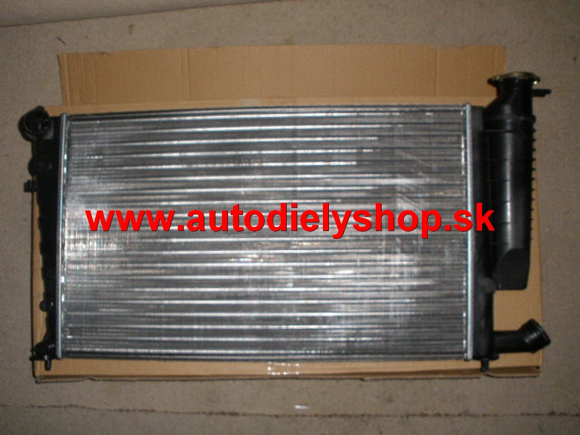 Peugeot 306 97-01 chladič vody 1,4-1,6-1,8 / 610mm na rýchlospoj. Automat