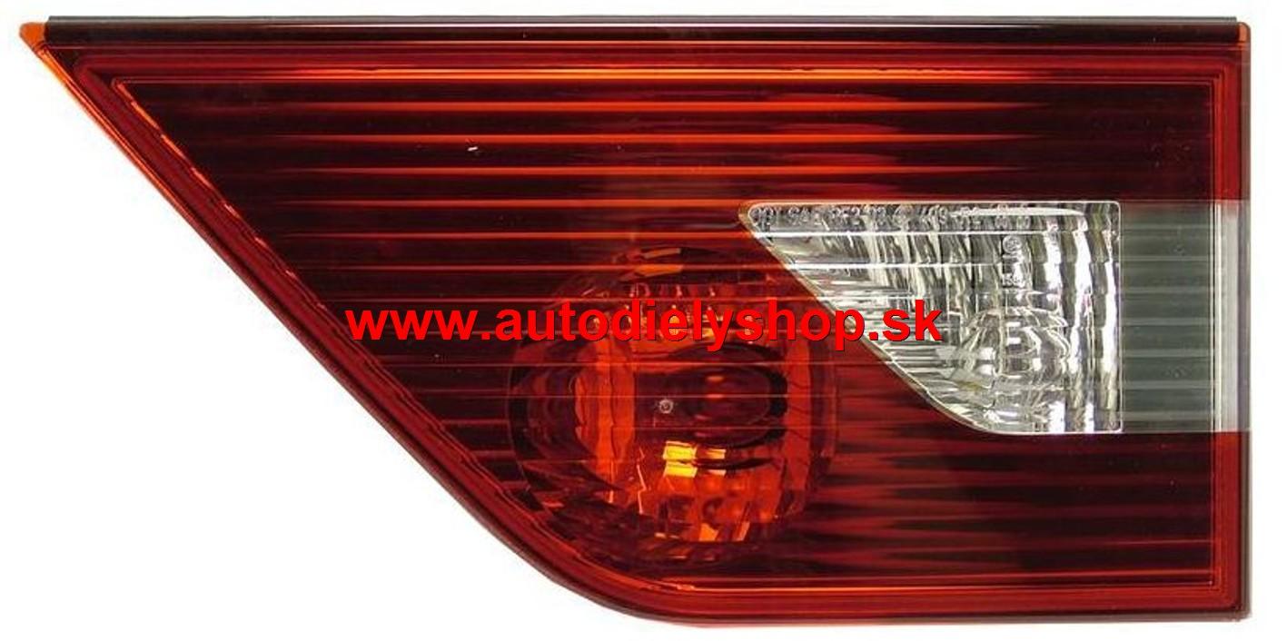 BMW X3 E83 1/04-10/06 zadné svetlo kufrové Pravé 