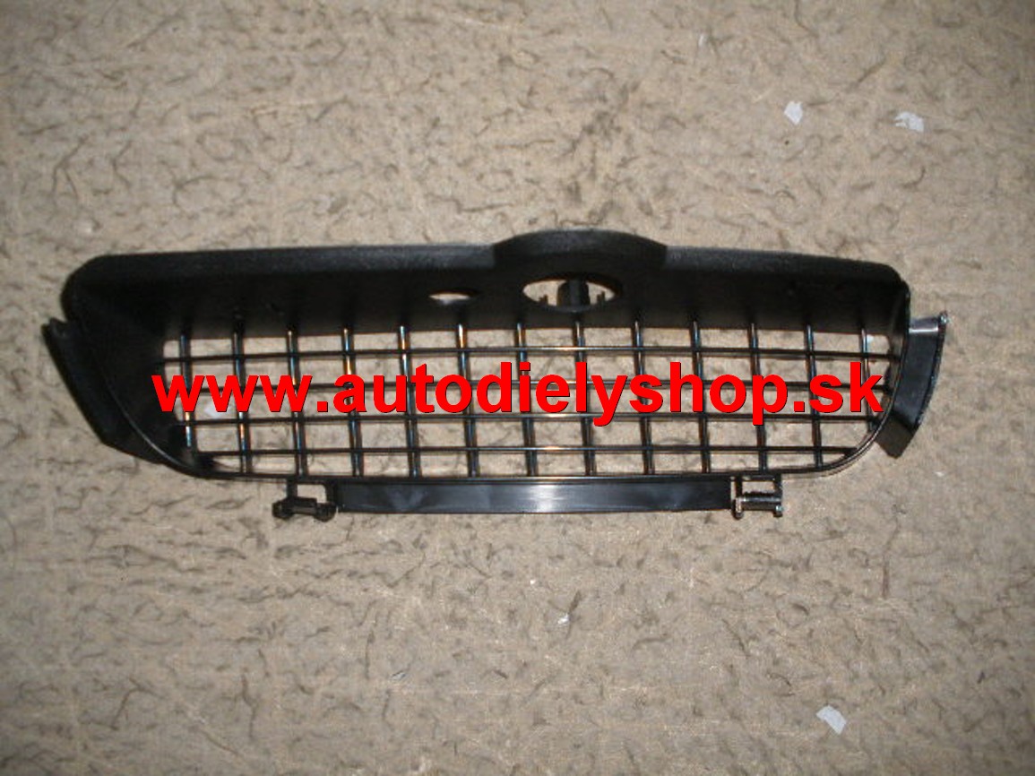 VW VENTO 9/91-98 mriežka v nárazníku ľavá 