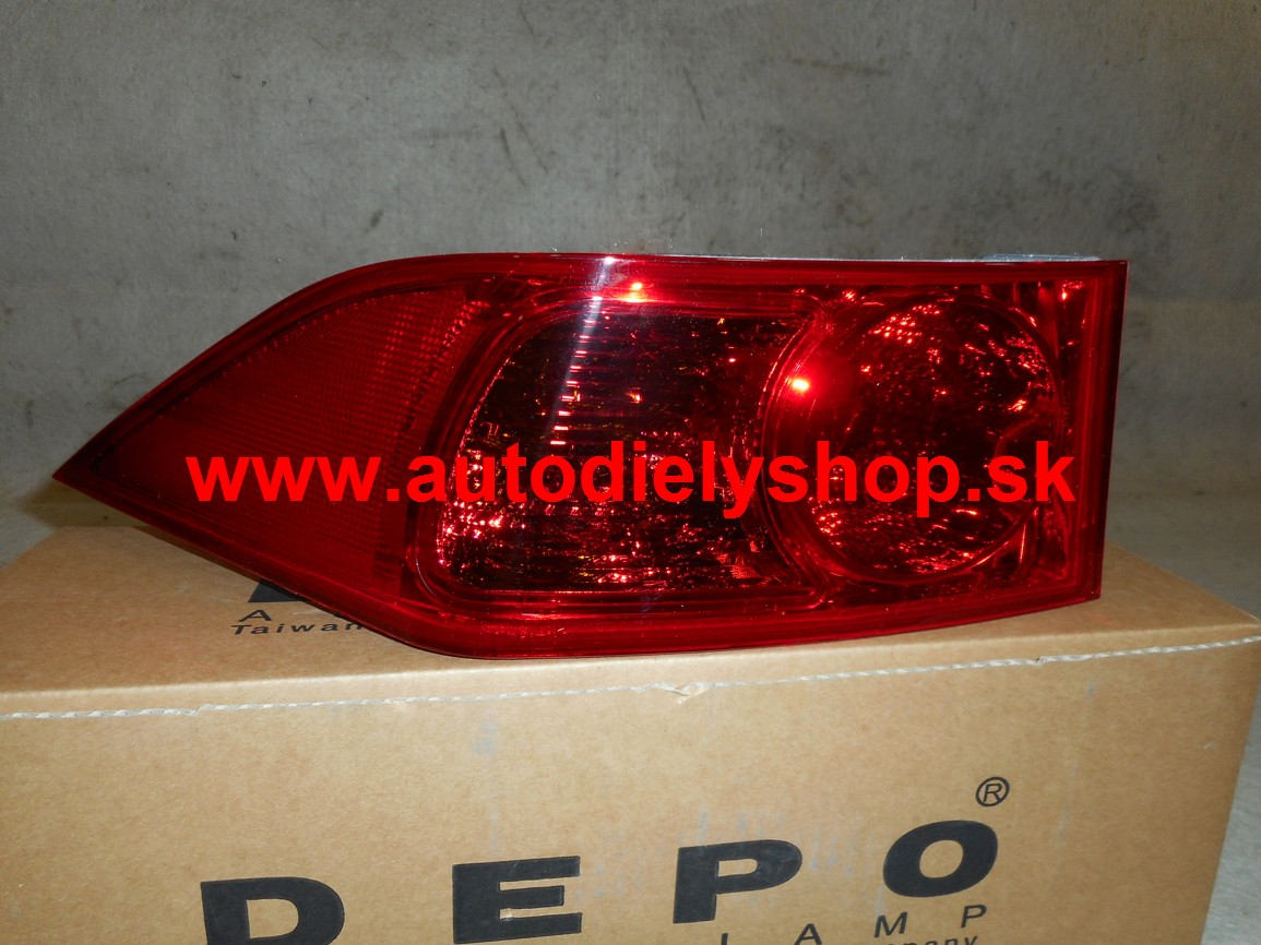 HONDA ACCORD 03-2006-Zadné svetlo lavé /VONKAJŠIE/ SDN 