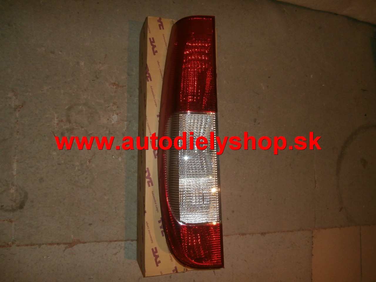 MERCEDES BENZ VITO/VIANO 7/03-2010 - ZADNÉ SVETLO LAVÉ HELLA