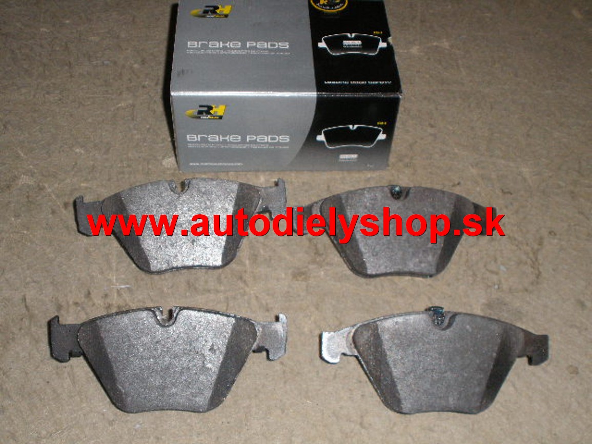 BMW 5 E60 8/03 predné platničky sada 