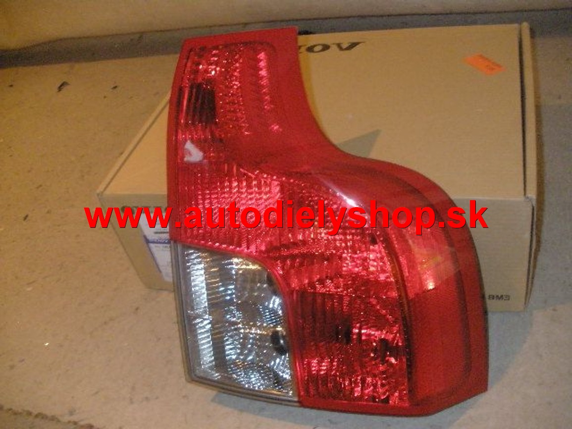  Volvo XC90 10/07- svetlo zadné spodná časť pravé 