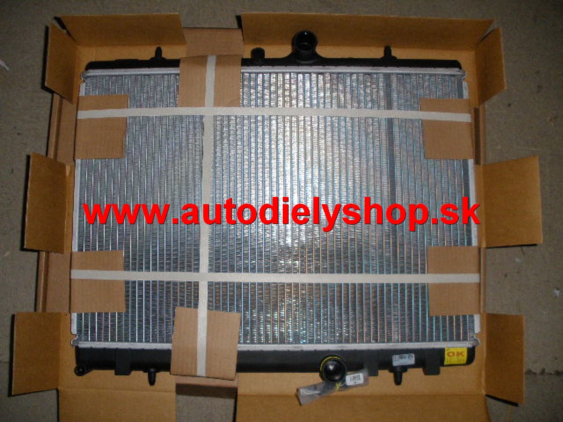 Peugeot 1007 4/05- chladič vody na 1,6 HDi / 2,0 HDi / 1,6i /1,8i