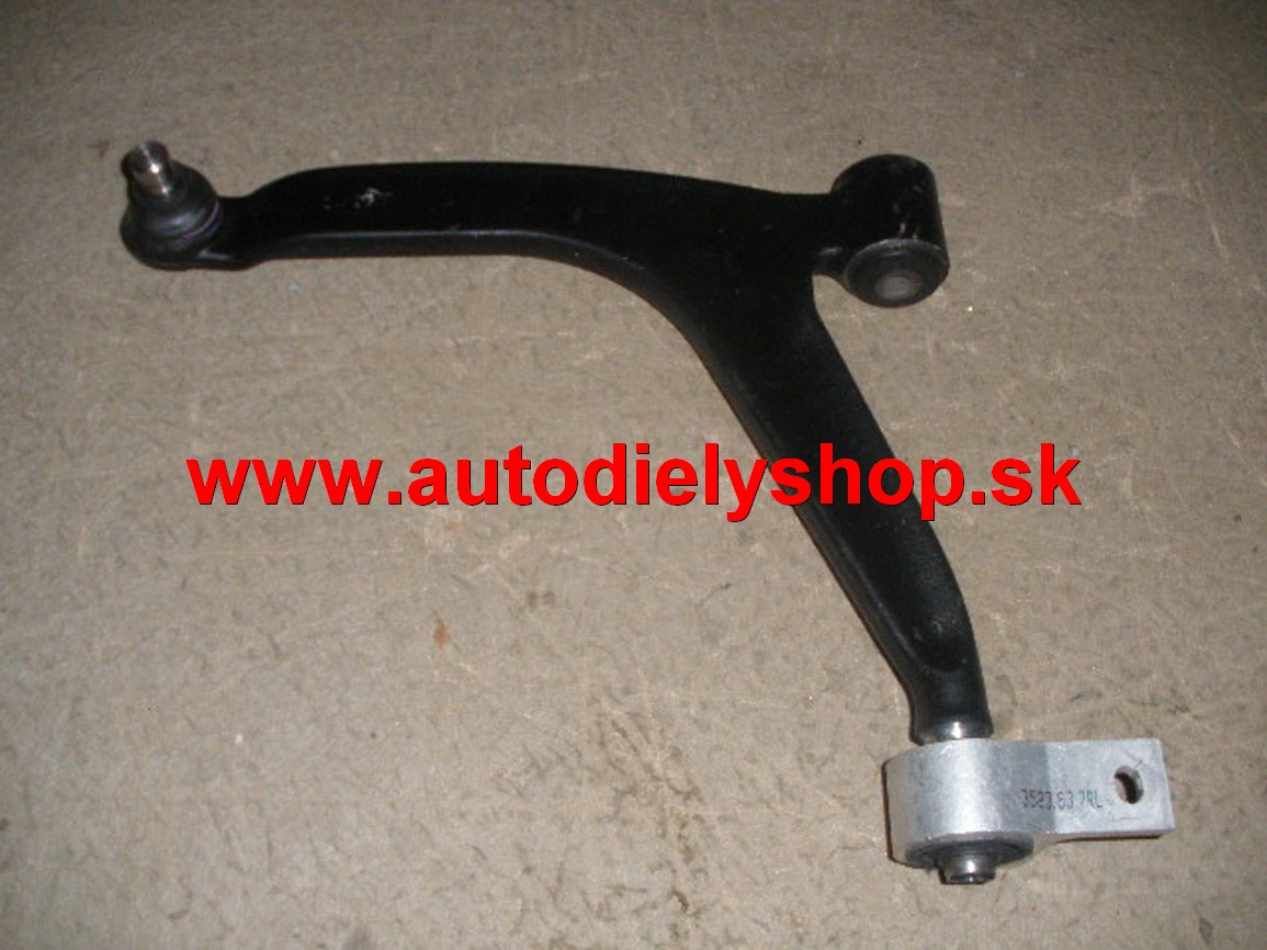  Citroen Berlingo 99-02 spodné rameno HDi Ľavé 