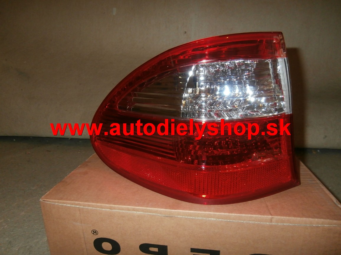 Mercedes W211 E 3/02-6/06 zadné svetlo lavé vonkajšie /kombi/