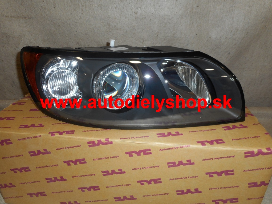 volvo S40 10/3-4/07- Predné svetlo pravé