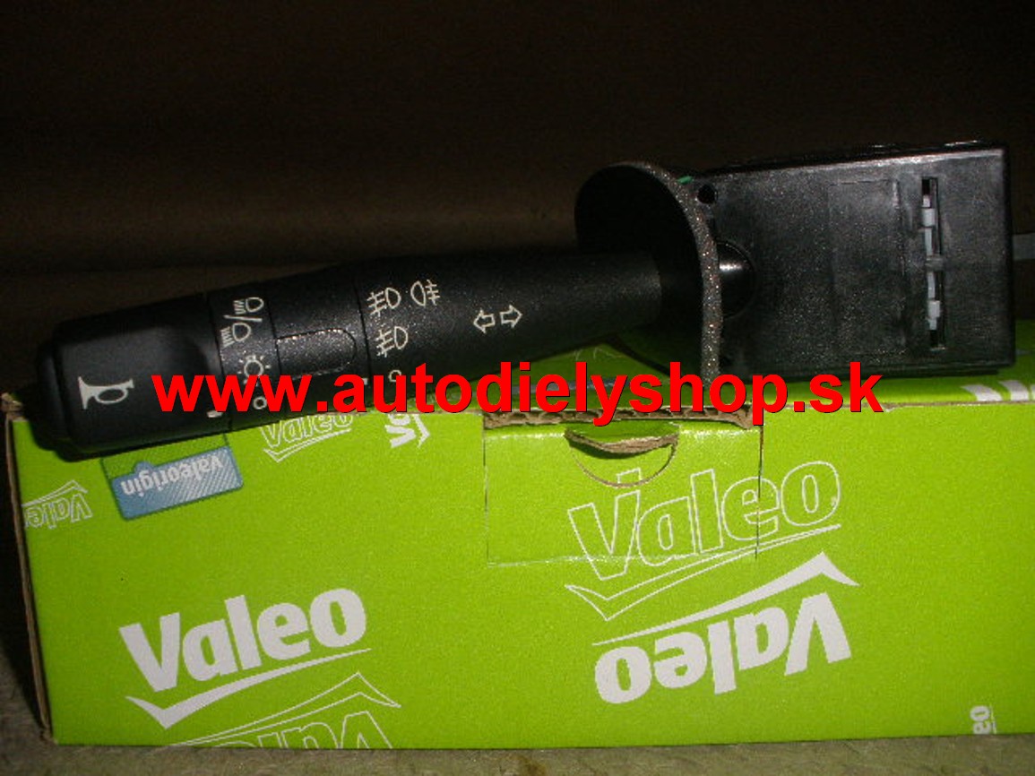 Peugeot 106 6/96 -  6/99 L prepínacia páčka (pro predný i z. mlhovky)
