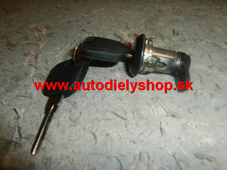 Ford FIESTA 4/02-10/05 Zámok kufra + 2x klúč 
