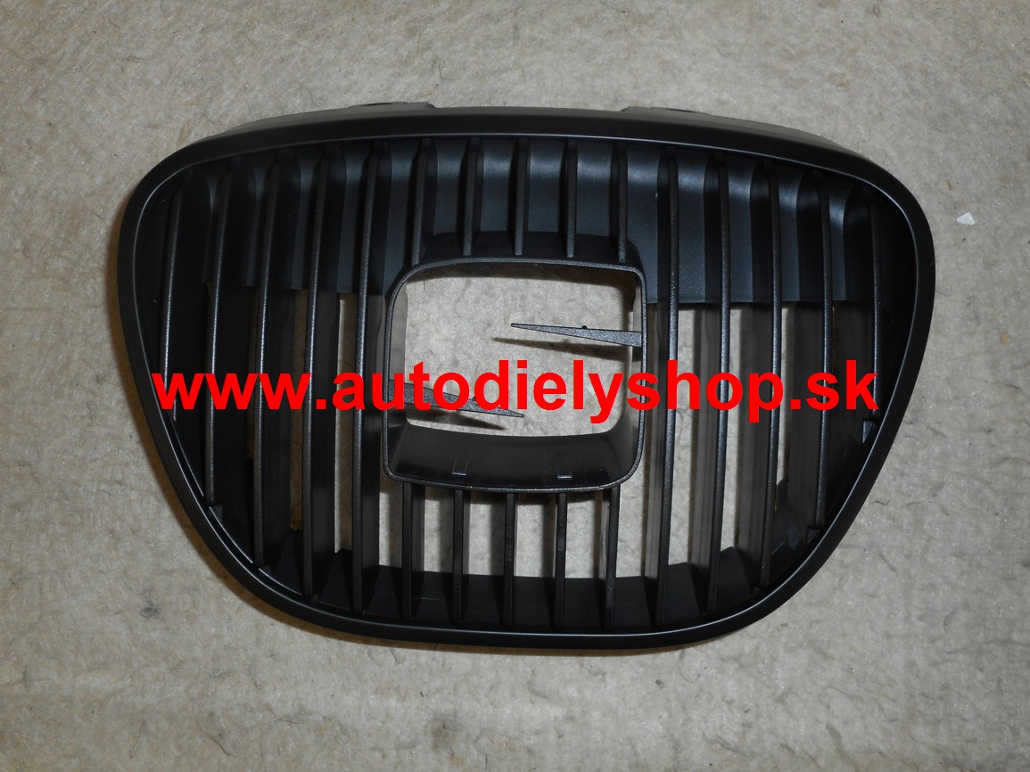 Seat Ibiza,Cordoba 6/02-11/05 Predná maska /čierna/