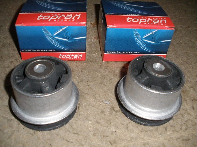 Opel Vectra 99-02  silembloky zadného ramena sada
