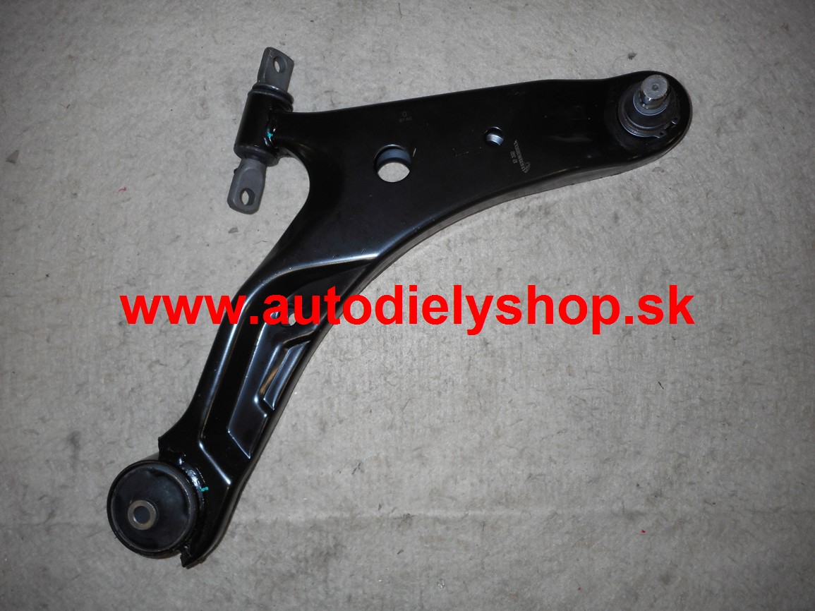 Hyundai SANTA FE 2/01-05 rameno predné Pravé / spodné /