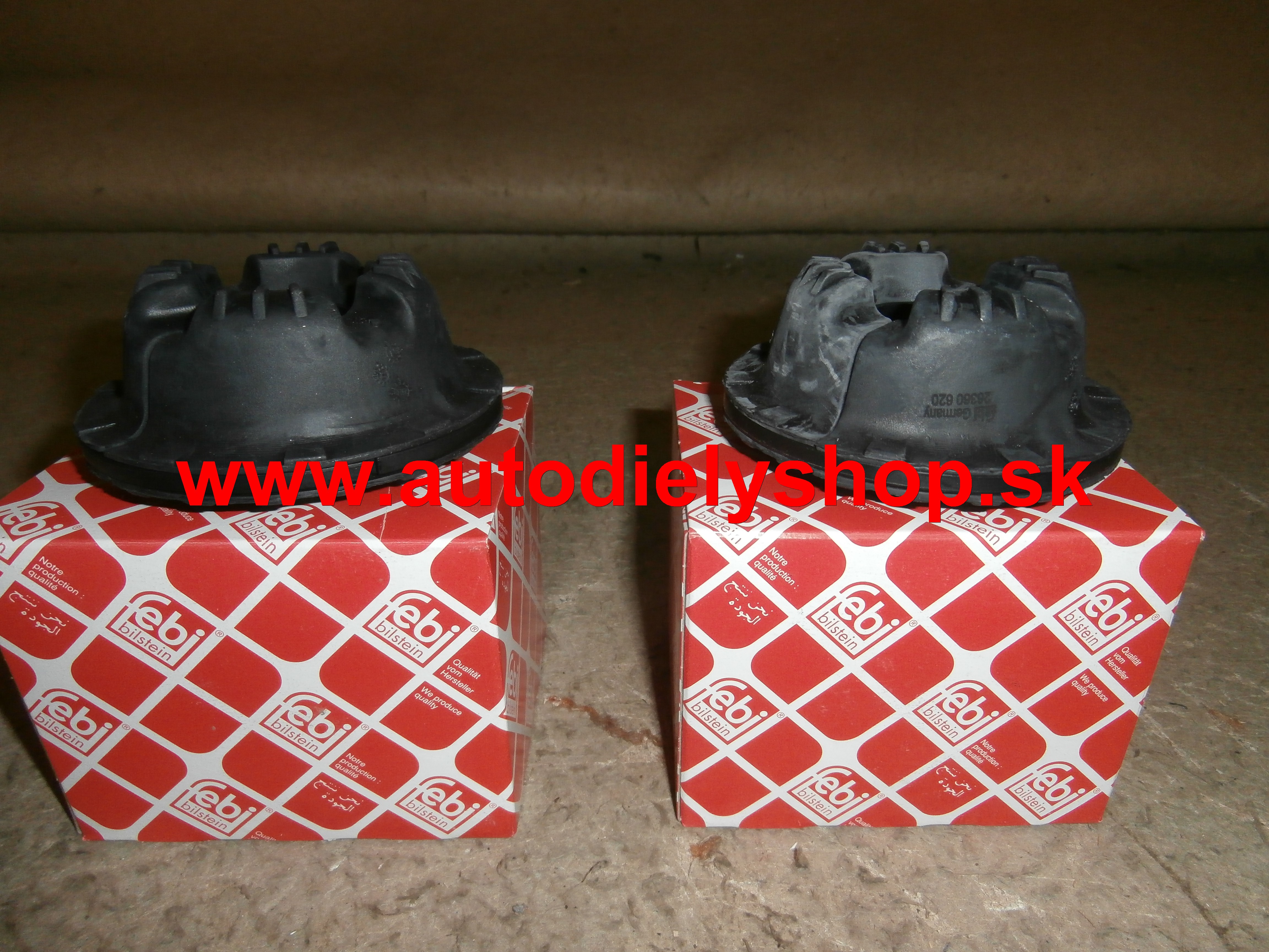 Audi A4 10/00-9/04 horné uloženie predných tlmičov sada L+P