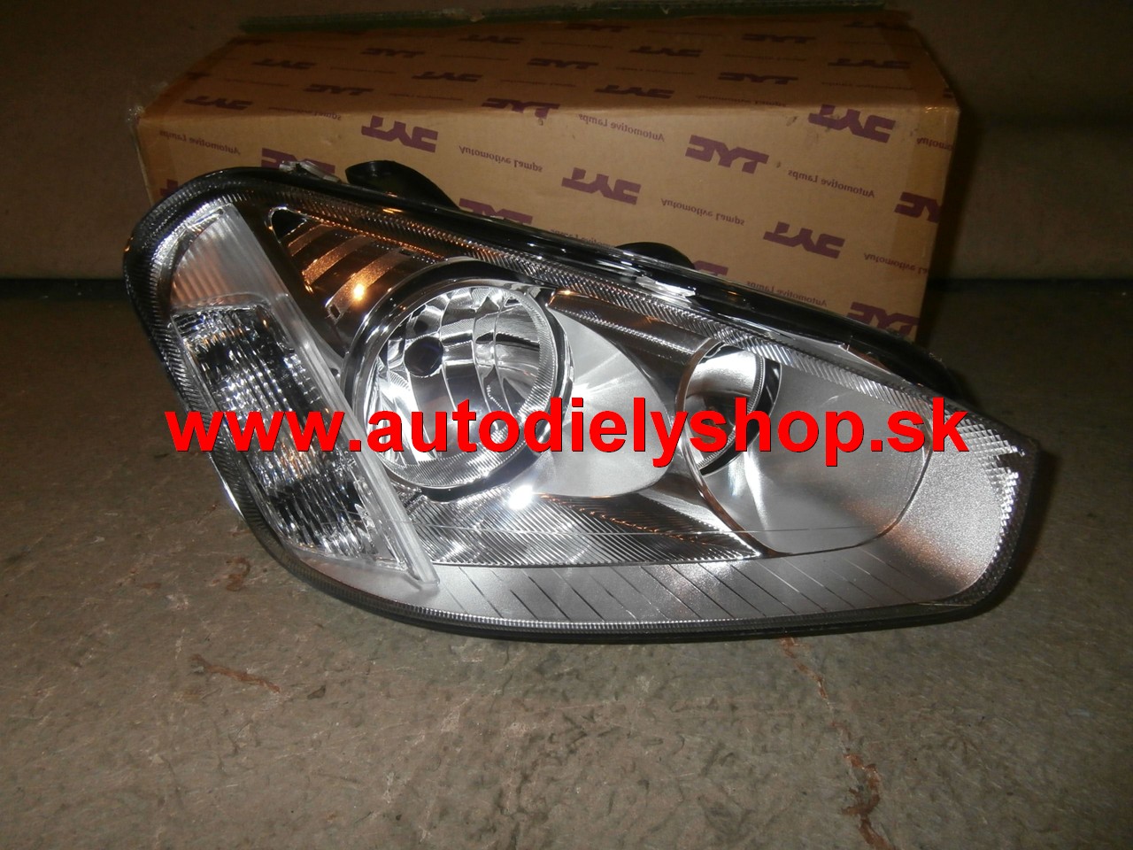  Ford FOCUS C-MAX 2/2007- Predné svetlo Pravé 