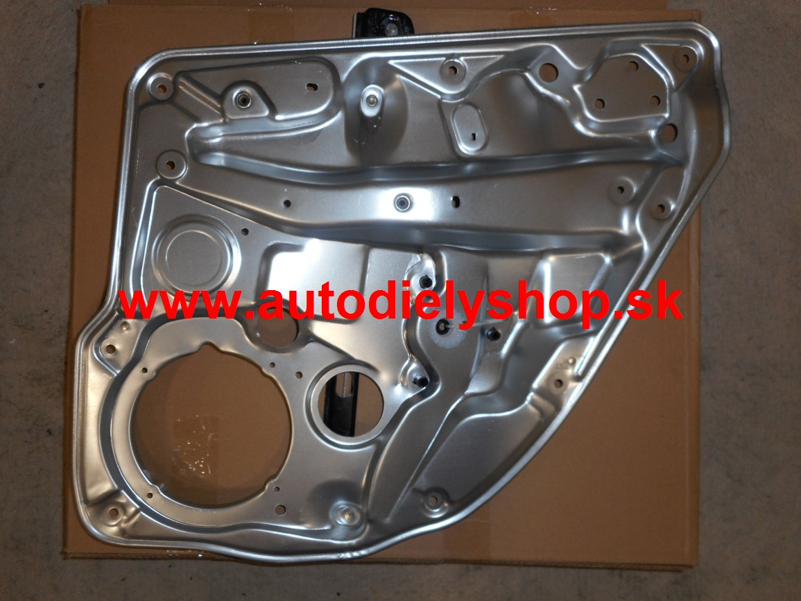 VW BORA 9/98- el.mechanizmus,zadné Pravé dvere