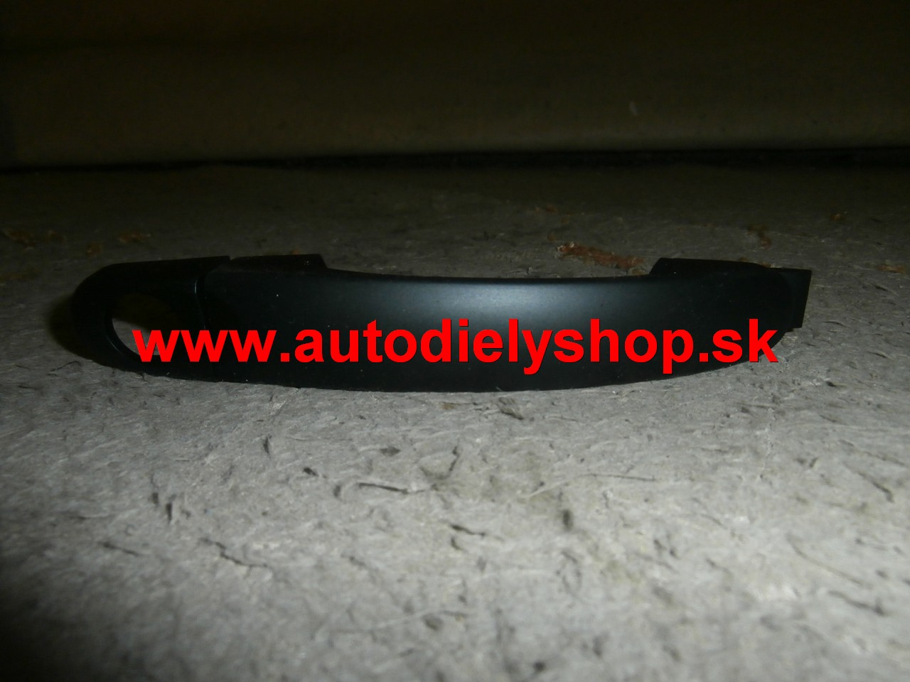 VW CADDY 3/04- klučka Lavá predná