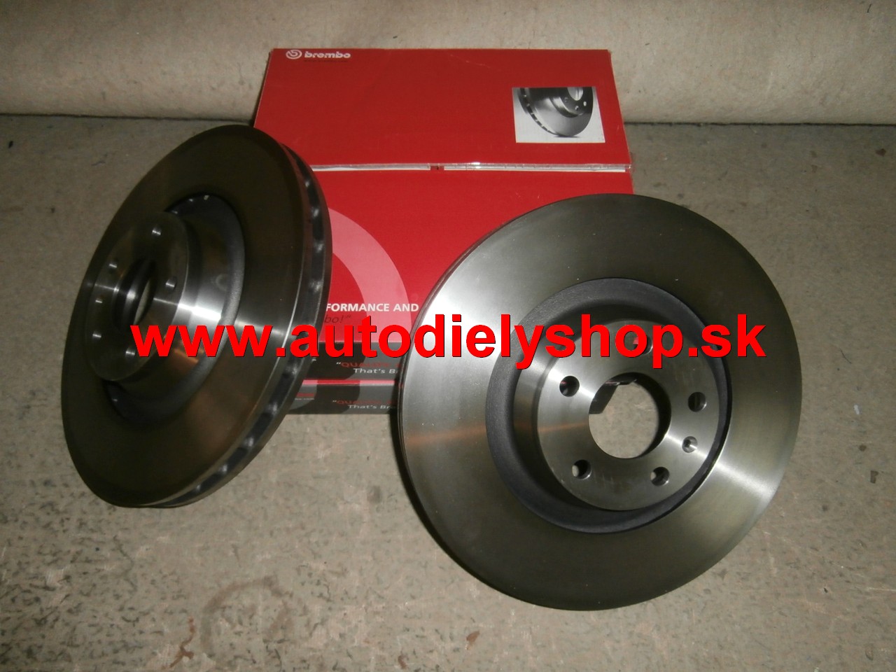 Audi A6 5/04- predné kotúče 347mm Sada ,vetrané
