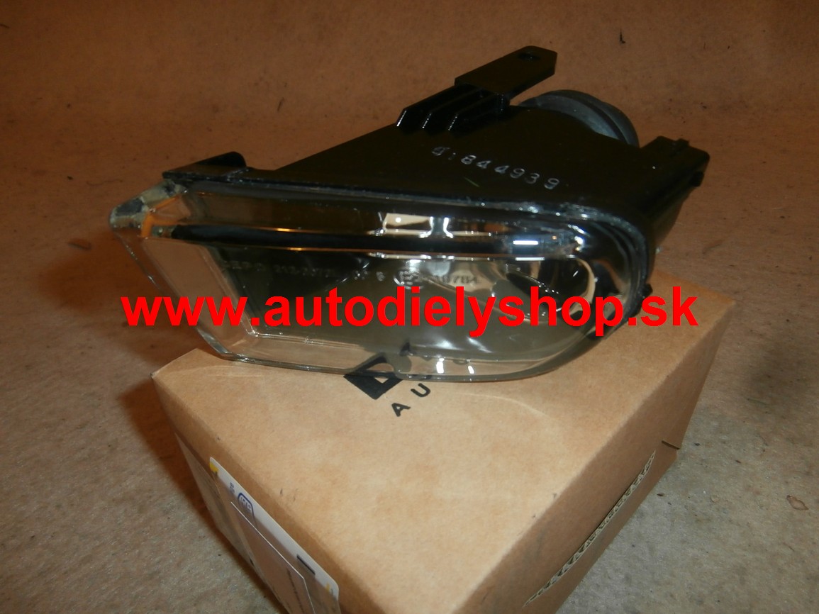 Toyota AVENSIS 10/00-5/03 predná hmlovka ľavá