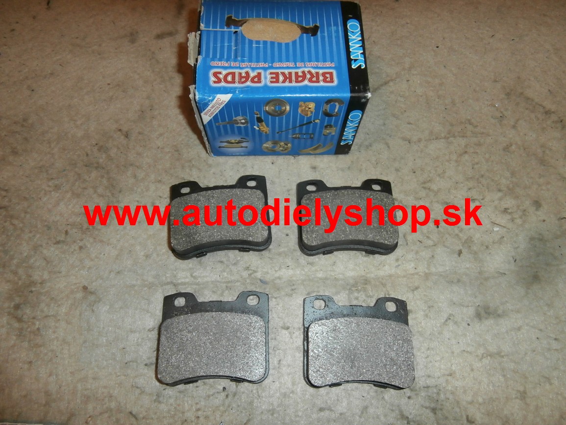 Peugeot 106 6/96- predné platničky Sada / SAMKO /3 dierové