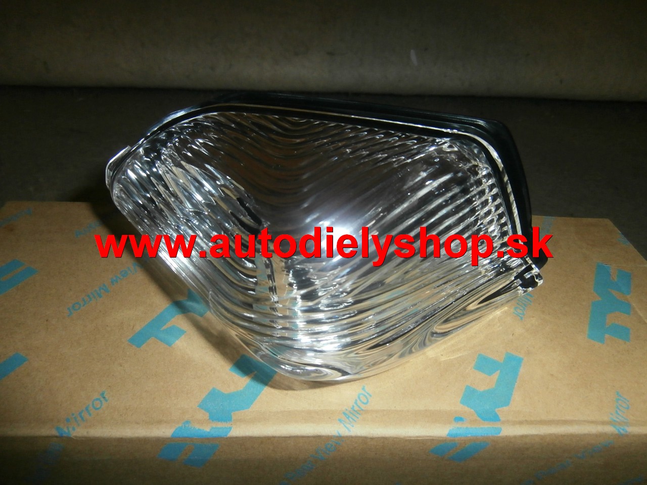 VW CRAFTER 4/2006-smerovka v zrkadle pravá