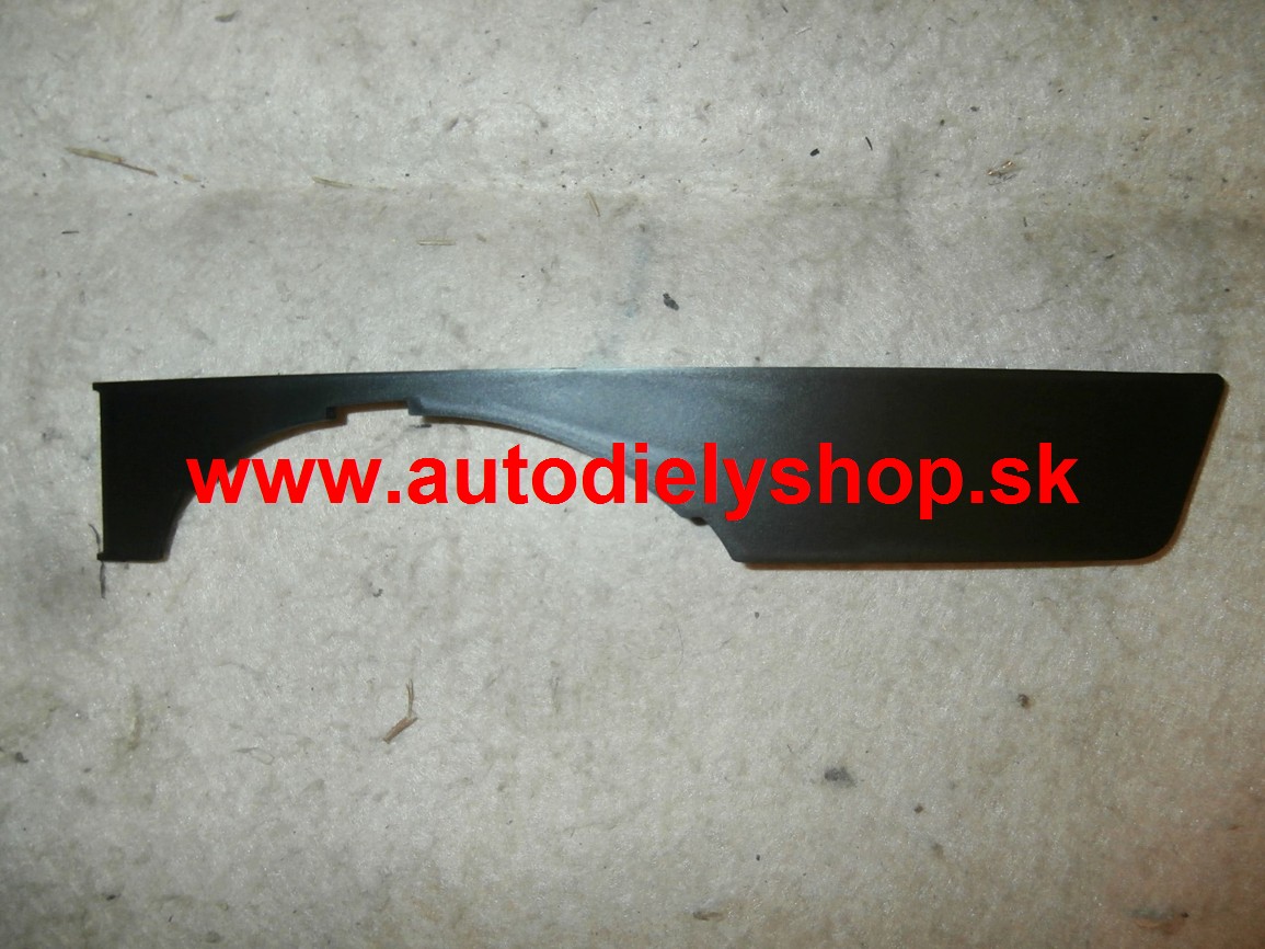 Audi A4 10/04- rámik hmlovky vnútorný Lavý / horný /