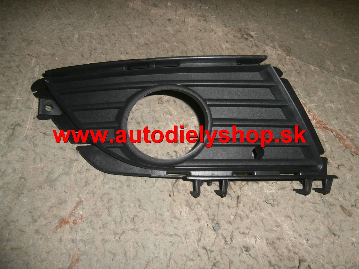  Opel Combo 3/02- Rámik hmlovky Pravý