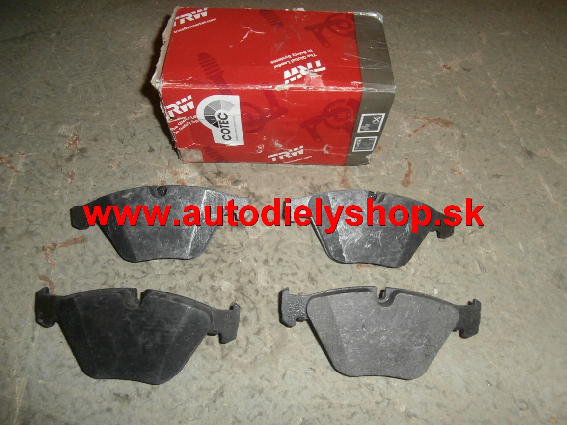 BMW 5 E60/E61  8/03- predné platničky sada 